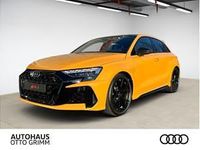 Neu Audi RS3 Ambiente 400 PS (294 kW) 2025 Gelb (gelb (bahamagelb audi exclusive)) Limousine