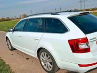 Gebraucht Skoda Octavia 150 PS (110 kW) 2017 Weiß Kombi