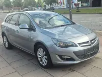 Gebraucht Opel Astra Active 110 PS (80 kW) 2013 Silbersee/perl silber (m2) Kombi