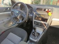 Gebraucht Skoda Octavia Ambiente 80 PS (58 kW) 2009 Grün Limousine