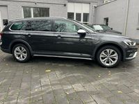 Gebraucht VW Passat Alltrack 190 PS (139 kW) 2018 Mangangrau Kombi