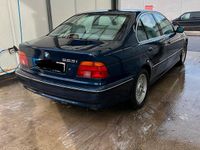 Gebraucht BMW 523 170 PS (125 kW) 1998 Blau Limousine