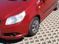Używany Chevrolet Aveo 84 KM (61 kW) 2009 Czerwony Hatchback