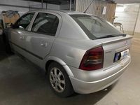 Usata Opel Astra 103 CV (75 kW) 2003 Argento Berlina