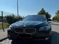 Gebraucht BMW 530 258 PS (189 kW) 2011 Schwarz Kombi