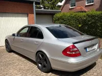 Używany Mercedes E280 2005 Srebrny Sedan/Limuzyna