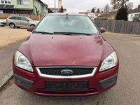 Gebraucht Ford Focus Ghia 136 PS (100 kW) 2005 Rot Limousine
