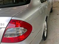Gebraucht Mercedes E220 170 PS (125 kW) 2007 Grau Limousine