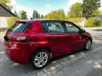 Gebraucht Peugeot 308 131 PS (96 kW) 2016 Rot Kleinwagen