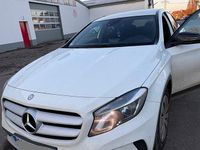 Gebraucht Mercedes CLA220 170 PS (125 kW) 2014 Weiß Limousine