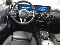 Gebraucht Mercedes CLA220 Shooting Brake 190 PS (139 kW) 2020 Weiß Kombi