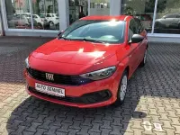 Usado Fiat Tipo 130 CV (95 kW) 2024 Rojo Familiar