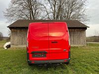 Gebraucht Ford Transit Custom 131 PS (96 kW) 2017 Rot Van / Kleinbus
