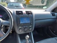 Gebraucht VW Golf V 105 PS (77 kW) 2004 Schwarz Kleinwagen