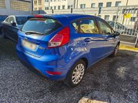 Gebraucht Ford Fiesta 75 PS (55 kW) 2013 Blau Kleinwagen
