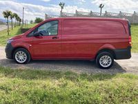 Gebraucht Mercedes Vito 88 PS (64 kW) 2018 Rot Van