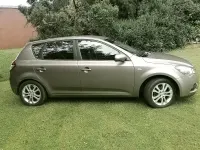 Gebraucht Kia Ceed 90 PS (66 kW) 2010 Braun Kleinwagen
