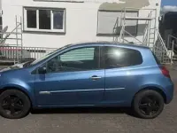 Gebraucht Renault Clio III Dynamique 75 PS (55 kW) 2009 Blau Limousine