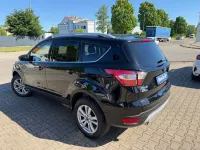 Gebraucht Ford Kuga 150 PS (110 kW) 2019 Schwarz SUV