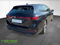 Gebraucht VW Passat Basis 150 PS (110 kW) 2025 Schwarz Kombi