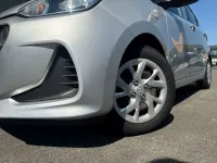 Gebraucht Hyundai i10 67 PS (49 kW) 2020 Sleek silver / met Kleinwagen