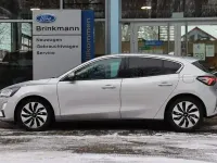 Gebraucht Ford Focus Cool & Connect 120 PS (88 kW) 2019 Moondust silver (metallic) Limousine