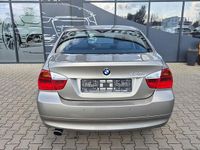 Gebraucht BMW 320 Advantage 150 PS (110 kW) 2007 Andere Limousine