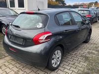 Second-hand Peugeot 208 Active 68 CP (50 kW) 2012 Verde Hatchback
