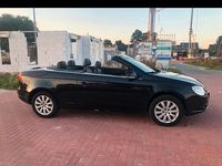 Usado VW Eos 140 HP (102 kW) 2008 Preto Cabrios