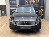 Gebraucht VW Passat 122 PS (89 kW) 2021 Schwarz Kombi