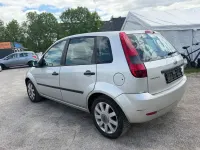Gebraucht Ford Fiesta 101 PS (74 kW) 2005 Silber Kleinwagen
