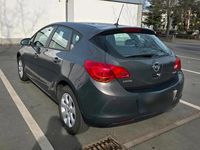 Gebraucht Opel Astra 140 PS (102 kW) 2012 Grau Kombi