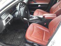 Gebraucht BMW 320 184 PS (135 kW) 2011 Weiß Kombi