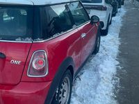 Gebraucht Mini Cooper 116 PS (85 kW) 2011 Rot Kleinwagen