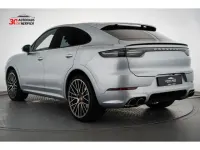 Gebraucht Porsche Cayenne Turbo Coupe 549 PS (403 kW) 2023 Dolomitsilbermetallic (metallic) Coupé