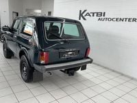 Gebraucht Lada niva 83 PS (61 kW) 2014 Grün SUV