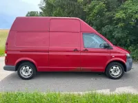 Gebraucht VW Transporter 102 PS (75 kW) 2010 Rot Van