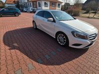 Gebraucht Mercedes A200 136 PS (100 kW) 2015 Weiß Limousine