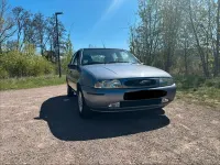 Używany Ford Fiesta 75 KM (55 kW) 1998 Niebieski Hatchback