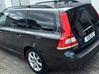 Gebraucht Volvo V70 Summum 181 PS (133 kW) 2016 Grau Kombi