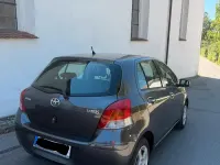Gebraucht Toyota Yaris 101 PS (74 kW) 2009 Grau Kleinwagen