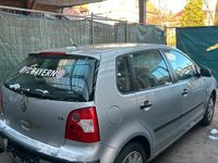 Gebraucht VW Polo 63 PS (46 kW) 2004 Silber Kleinwagen