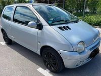 Second-hand Renault Twingo 75 CP (55 kW) 2003 Argintiu Hatchback