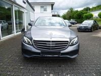 Gebraucht Mercedes E200 184 PS (135 kW) 2019 Selenitgrau (metallic) Limousine