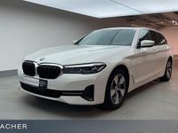 Gebraucht BMW 530 Sport Line 252 PS (185 kW) 2022 Weiß Kombi