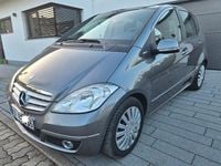 Gebraucht Mercedes A200 Avantgarde 140 PS (102 kW) 2011 Grau Van / Kleinbus