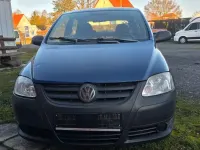 Second-hand VW Fox 58 CP (42 kW) 2006 Albastru Hatchback