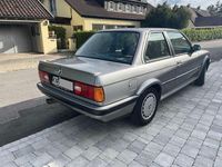 Second-hand BMW 325 231 CP (169 kW) 1987 Argintiu Berlinǎ