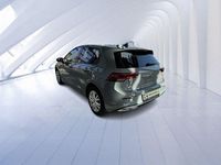 Gebraucht VW Golf VIII Active 131 PS (96 kW) 2023 Grau Limousine