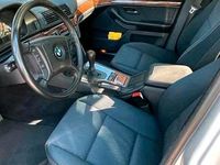 Second-hand BMW 535 245 CP (180 kW) 2000 Argintiu Berlinǎ